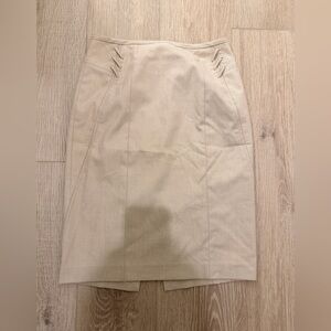 White House Black Market Women's Cream Pencil Skirt